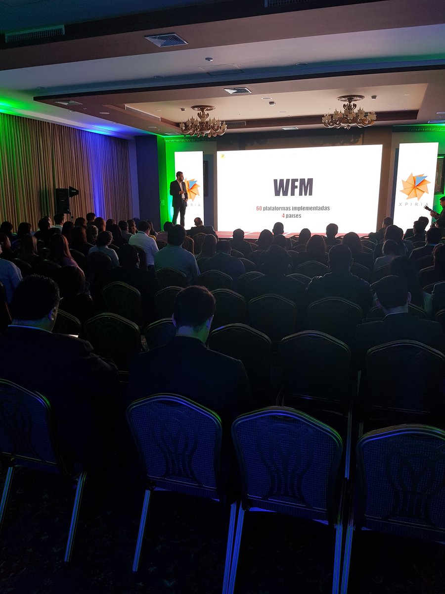 CCDAY_Peru's tweet photo. René González (Xpiria)con su enfoque: Apoyando la transformación hacia el cliente, en el #CXDAY  #transformacion #CX #Tecnologia https://t.co/jNejbiNiEE