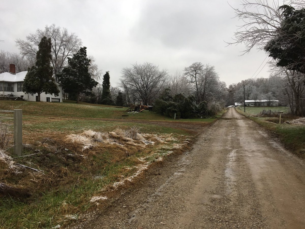 BradMaisto's tweet photo. Shout out to the Spencer County highway department for getting Owl Town Sand Cut road back open this morning! #maistomountain #OwlTown #SpencerCountyDOT #icestorm #downedtree https://t.co/N8ToLXkbam