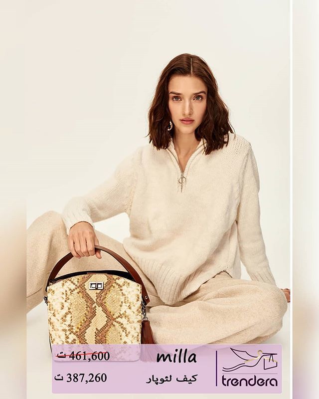 Trenderair's tweet photo. 👠 شروع آف کلکسیون کیف و لباس میلا (milla) 👢
برای سفارش فقط کافیه به سایت مون سر بزنید و یا از طریق تلگرام و یا دایرکت به ما پیام بدید

#کفش #زنانه #کلاه #کیف #برند #مارکدار  #زمستون #دانشگاه #دانشجو #اسپرت_دخترانه #اسپورت #جین #پاییز #خوشتیپ #دلار #ش… https://t.co/E04NKTKwrI https://t.co/IgihEsuky7