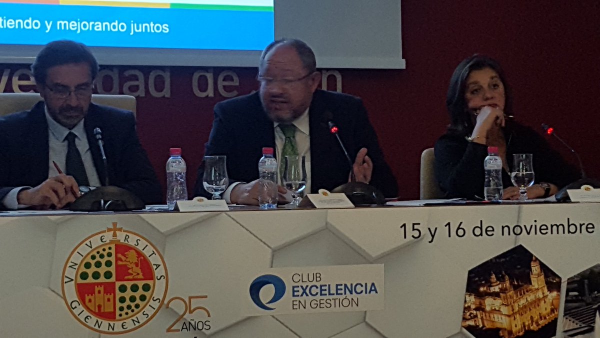 merhg's tweet photo. Según Manuel Torralbo Secretario General #Universidades @AndaluciaJunta es necesario profundizar la relación con las empresas e incrementar las prácticas en los Másteres @Club_Excelencia @ujaen #ForosCEG https://t.co/OgGX3Sfn91