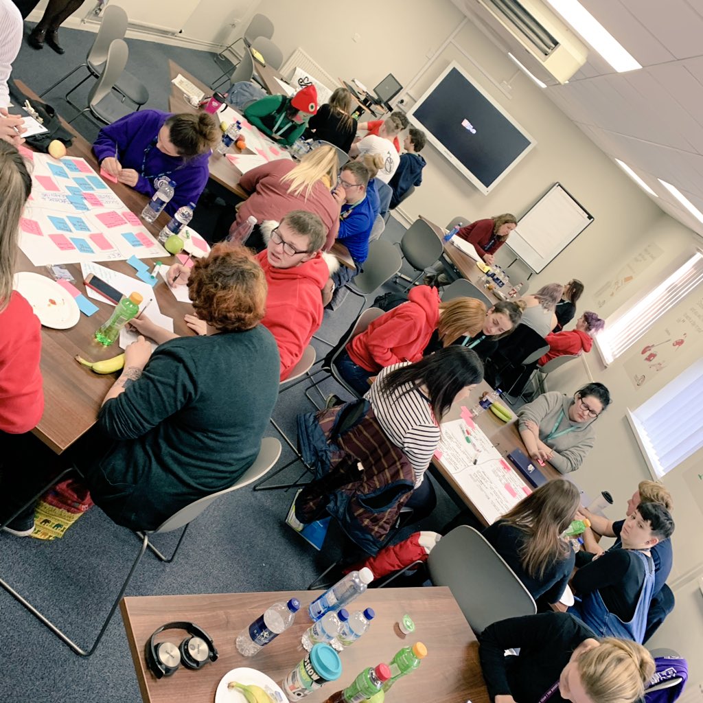 BridgendCollege's tweet photo. Our Student Academic Representative (StAR) had their first meeting on Tuesday which was facilitated by our Deputy Principal @Vivbuckley Thanks to all that attended and for all your hard work at the Open Evening last night at both campuses #representitives #ambassadors https://t.co/EUGueds3i5