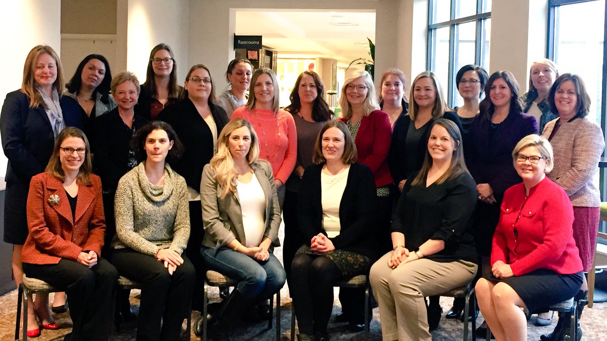 WomensNetworkOH's tweet photo. Celebrating the graduation of our @LeaderAkron CLI Class 7! Congratulations!! 🎉 https://t.co/INqsVem8d8