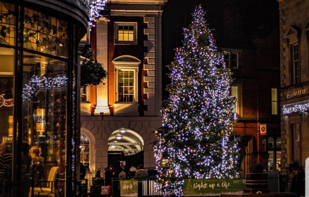 Who is else is looking foward to the christmas light switch on tonight?
#Christmas #christmaslights #Switchon #York
