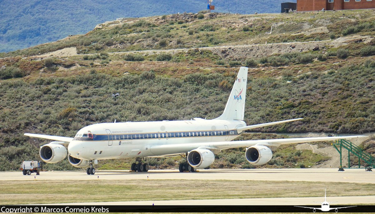 meck737's tweet image. Este DC8 de casi 50 años esta en el país, empezó su historia en Alitalia, y después de algunos otros operadores hoy vuela en la NASA con 4 motores CFM56.

Douglas DC-8-72 N817NA de la #NASA Armstrong Flight Research Center "Earth Science" en Ushuaia #SAWH #MECKFOTOS #MECK2018