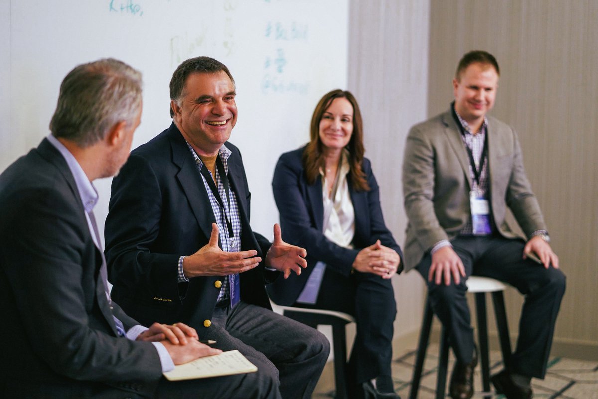 SarahLuden's tweet photo. Scenes from yesterday's #IoT track at the @DellTech Analyst Summit. Great discussions on strategy, GTM &amp; partnerships, tech vision and we heard from awesome partners/customers @TridiumInc @SoftwareAG @vmwareIoT! https://t.co/lN1VgQIBaK