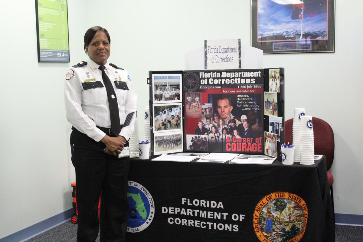 CareerSourceBD's tweet photo. #PaychecksForPatriots was a success yesterday! We would like to thank @DHLUS, @FTLCityNews, @FL_Corrections and @SunrisePoliceFL for being in attendance. #P4P #P4P2018 https://t.co/yrwfXomFh7
