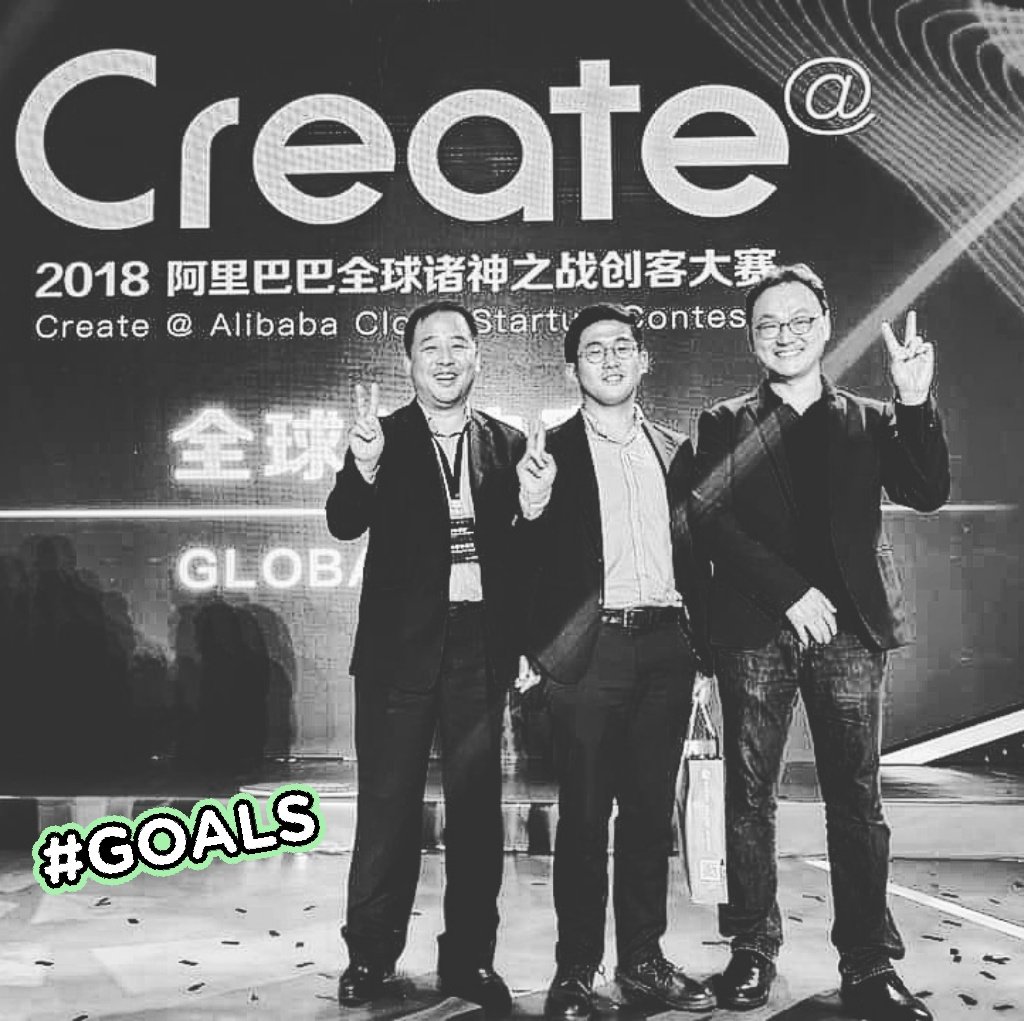 DoubleMeVR's tweet photo. Go Create 2018! HoloMagic &amp; HoloHi5s! Well done to all @alibaba_cloud global contestants &amp; winners 🖖⚛️😎 @hkAlbertKim #LoopSpace #HoloPortal #MixedReality @thevrara @VRScout @RavensbourneUK @FilmSpringOpen #RemixReality https://t.co/rMC3RMdzCn