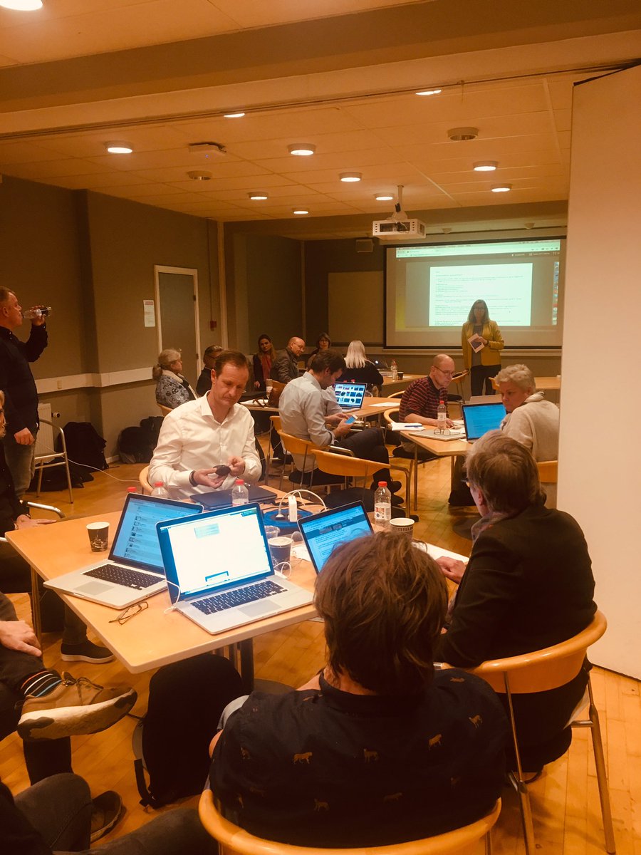 BundesenTanja's tweet photo. For 10. gang holdes der årsmøde for #mediegrafiker I år med fokus på bl.a undervisningsdifferencering og digitale forløb. Og nok så vigtigt; netværk mellem skolerne #eud #uddpol #nextkbh https://t.co/5e3RpG4A6j