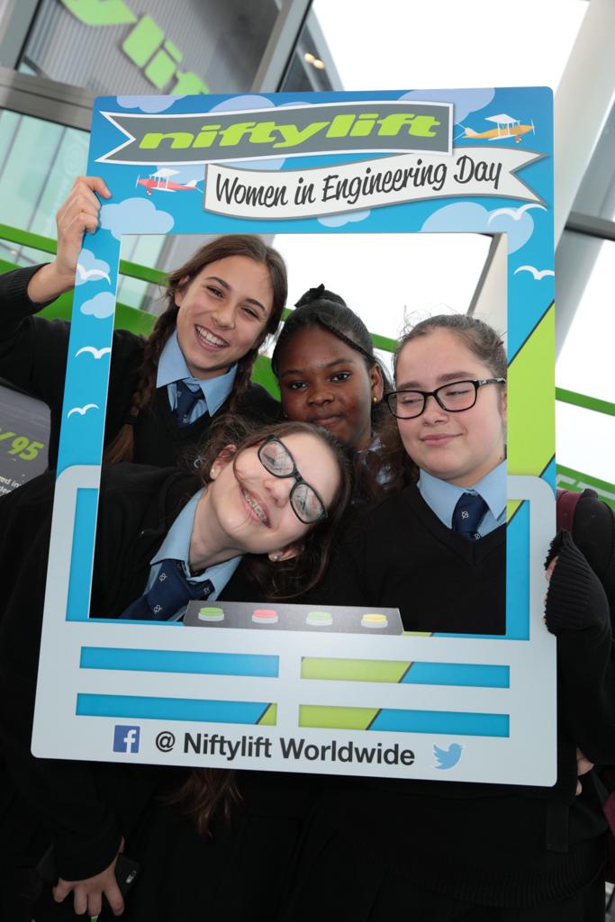 NiftyliftWorld's tweet photo. It's nearly all over for another year, but everyone wants to use our selfie frame before they go...🤳
#womeninengineering #niftylift https://t.co/wqEs4P37Uc