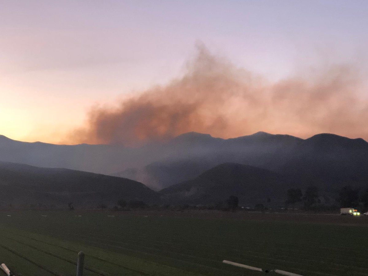VCFD_PIO's tweet image. #Briggsfire: Firefighters are working to access fire. Fire is in very rugged terrain inaccessible by vehicles. Helicopters are dropping water. Hand crews and dozers are working on containment lines. Structure protection is in place. No eminent threat to homes. @VCFD, @VCAirUnit