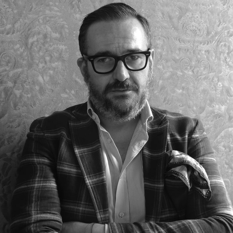 artelagunaprize's tweet photo. Igor Zanti is the president of jury of #artelagunaprize.
Since several years he has been a critic and curator of art exhibitions.
In 2013 he became director of #IEDVenice and since a few months of #IEDFirenze.
Click here to learn more https://t.co/qC0MCgPUXB https://t.co/T57HH4UvPp