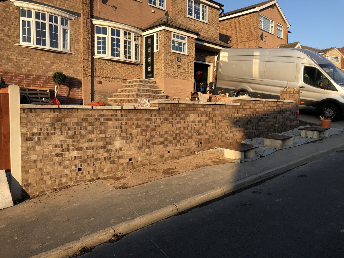 mickybricky1's tweet photo. Boundary wall Sheffield now complete #ATSocialMedia #sheffieldissuper #mikehartleyconstructionltd #mickybricky1 #mikehartleyconstruction #quality #newdriveway #retainingwall #Ukbizhour #uksmallbiz #sheffbizhour #wepromotesheffield #homeextension #Ukbusinesshour #grandentrance https://t.co/VrrohBU4UG