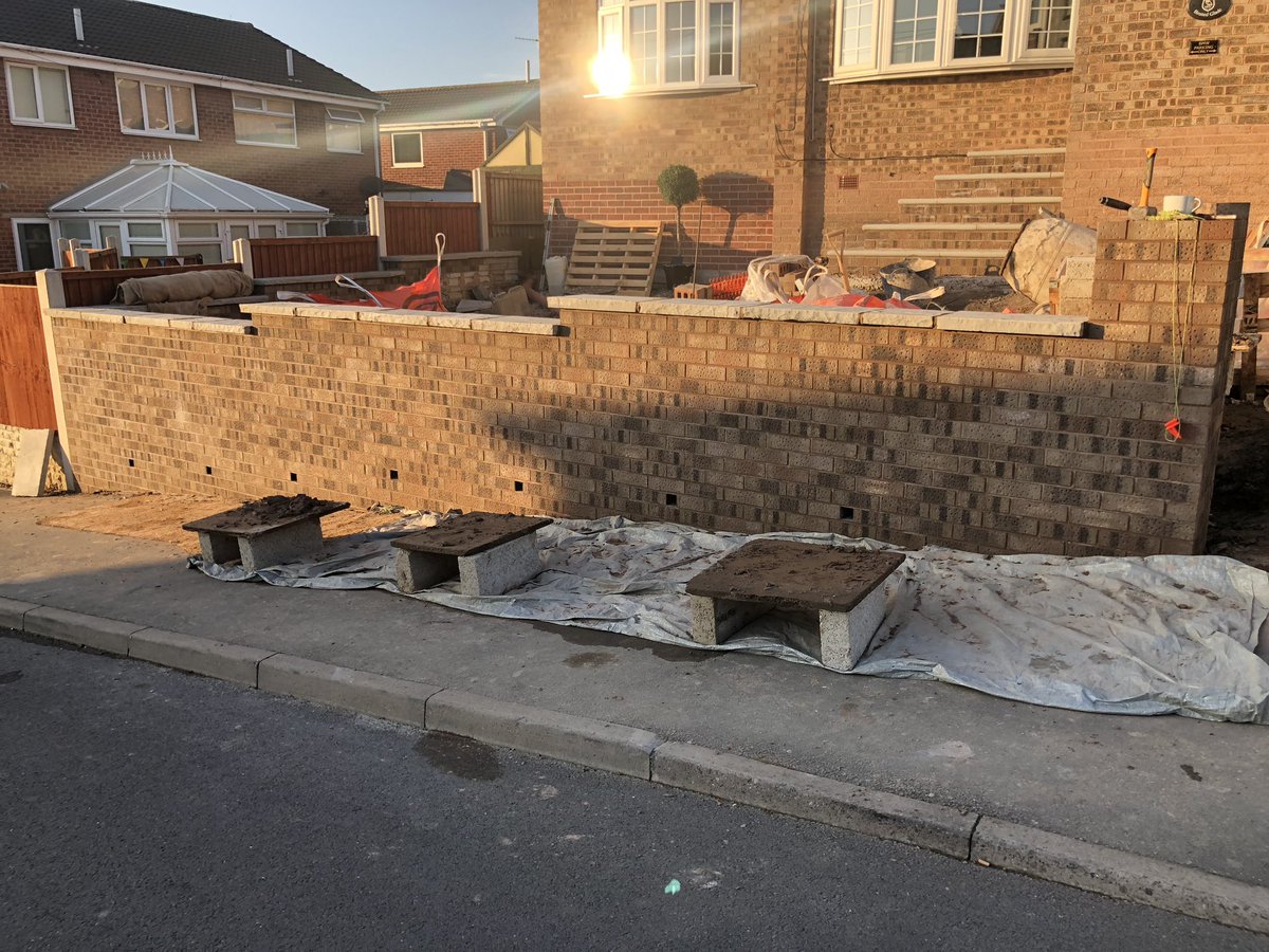 mickybricky1's tweet photo. Boundary wall Sheffield now complete #ATSocialMedia #sheffieldissuper #mikehartleyconstructionltd #mickybricky1 #mikehartleyconstruction #quality #newdriveway #retainingwall #Ukbizhour #uksmallbiz #sheffbizhour #wepromotesheffield #homeextension #Ukbusinesshour #grandentrance https://t.co/VrrohBU4UG