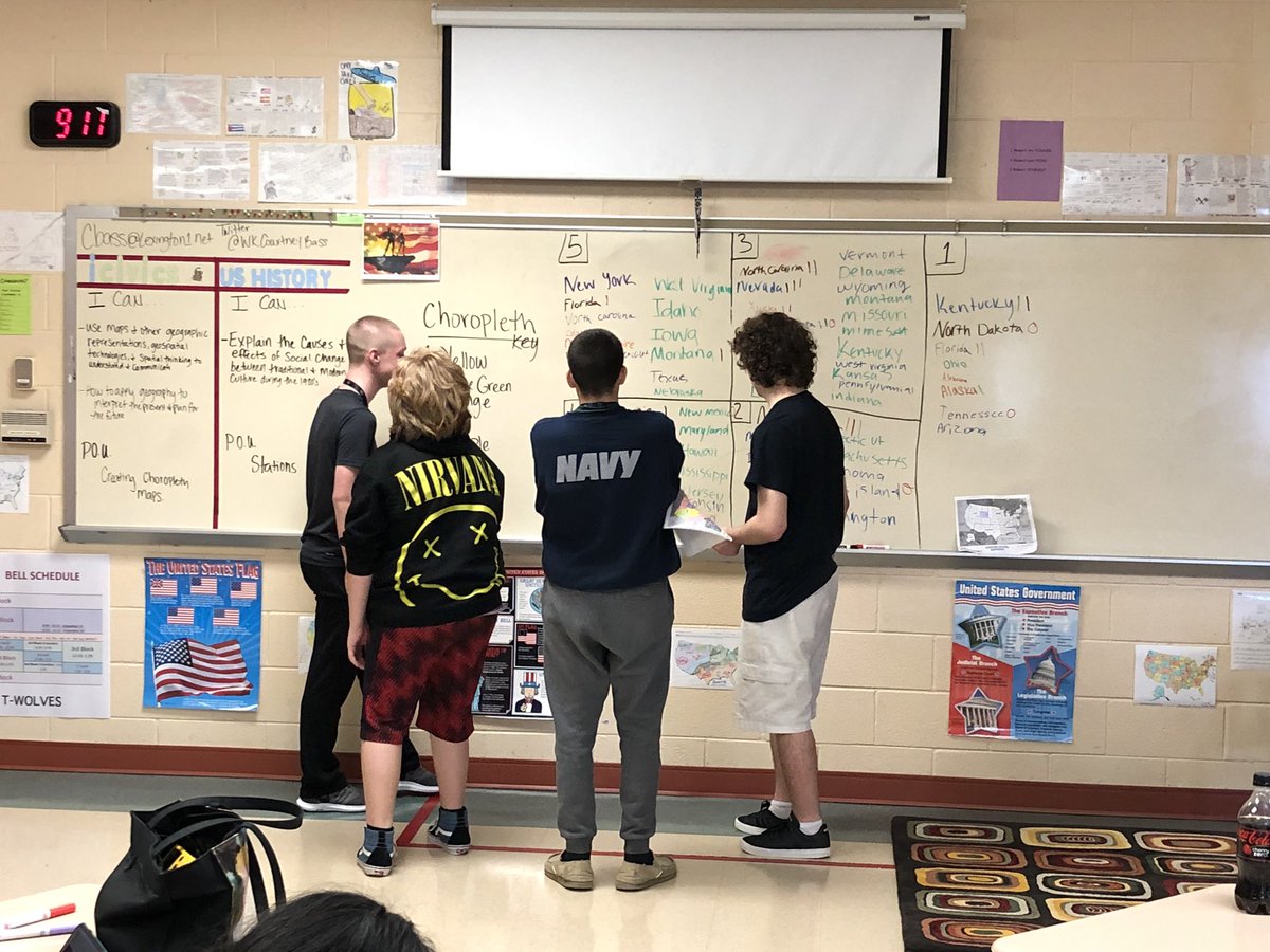 WKCourtneyBass's tweet image. Engaged students are learning, today we focused on visible learning though perspective! #studentengagement #visablelearning #icivics #geography #howlaboutit #onepack @NatGeo