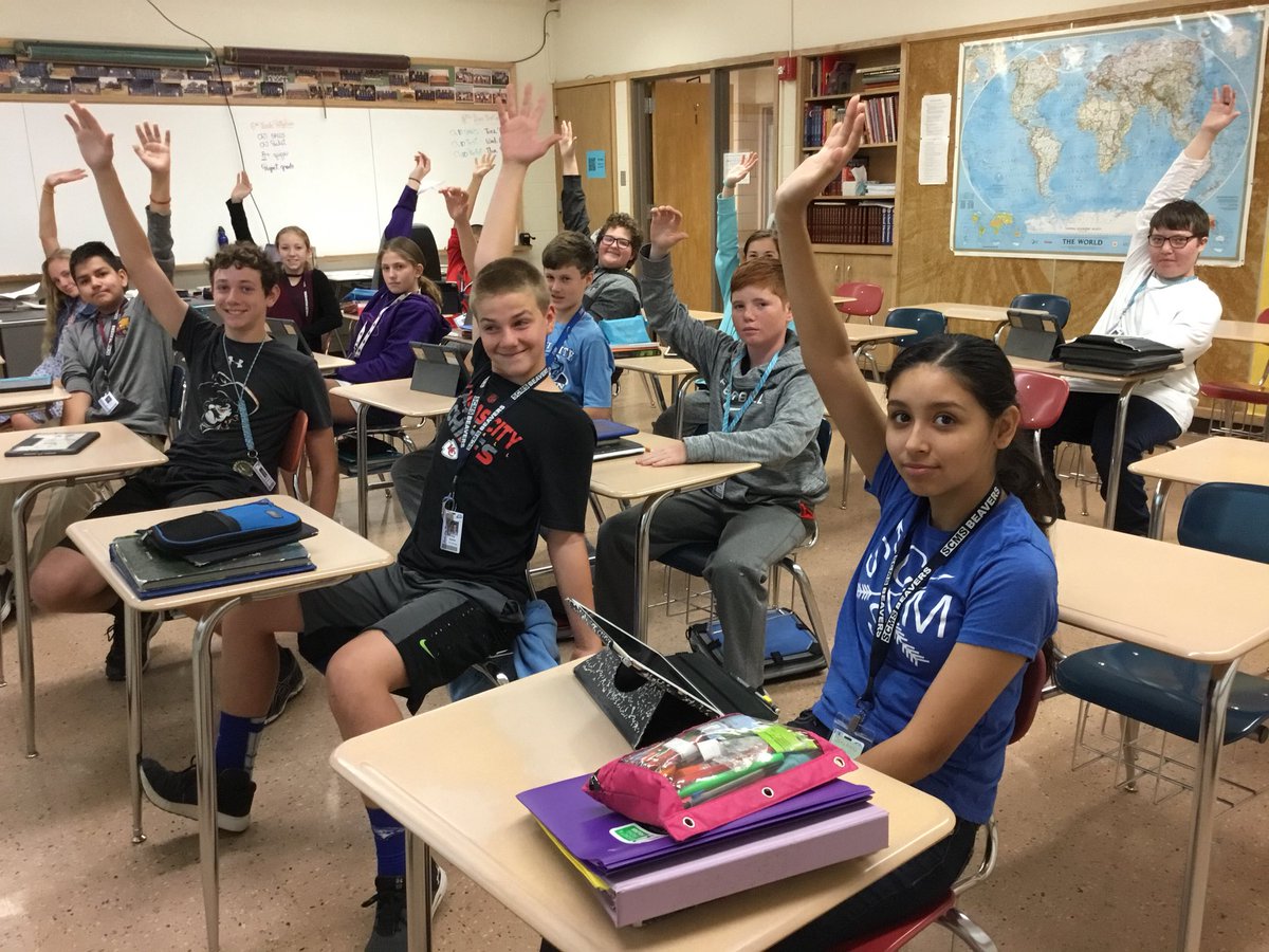 SCMS466Fox's tweet image. Look at all that enthusiasm!!!  You gotta love this years 7th graders!!  @SCMS466Fox