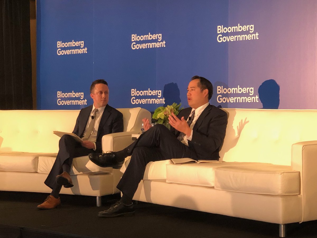 andrew_p_howell's tweet photo. Talking driverless cars with Derek Kan of @USDOT at #BloombergNext https://t.co/PKewd79esA