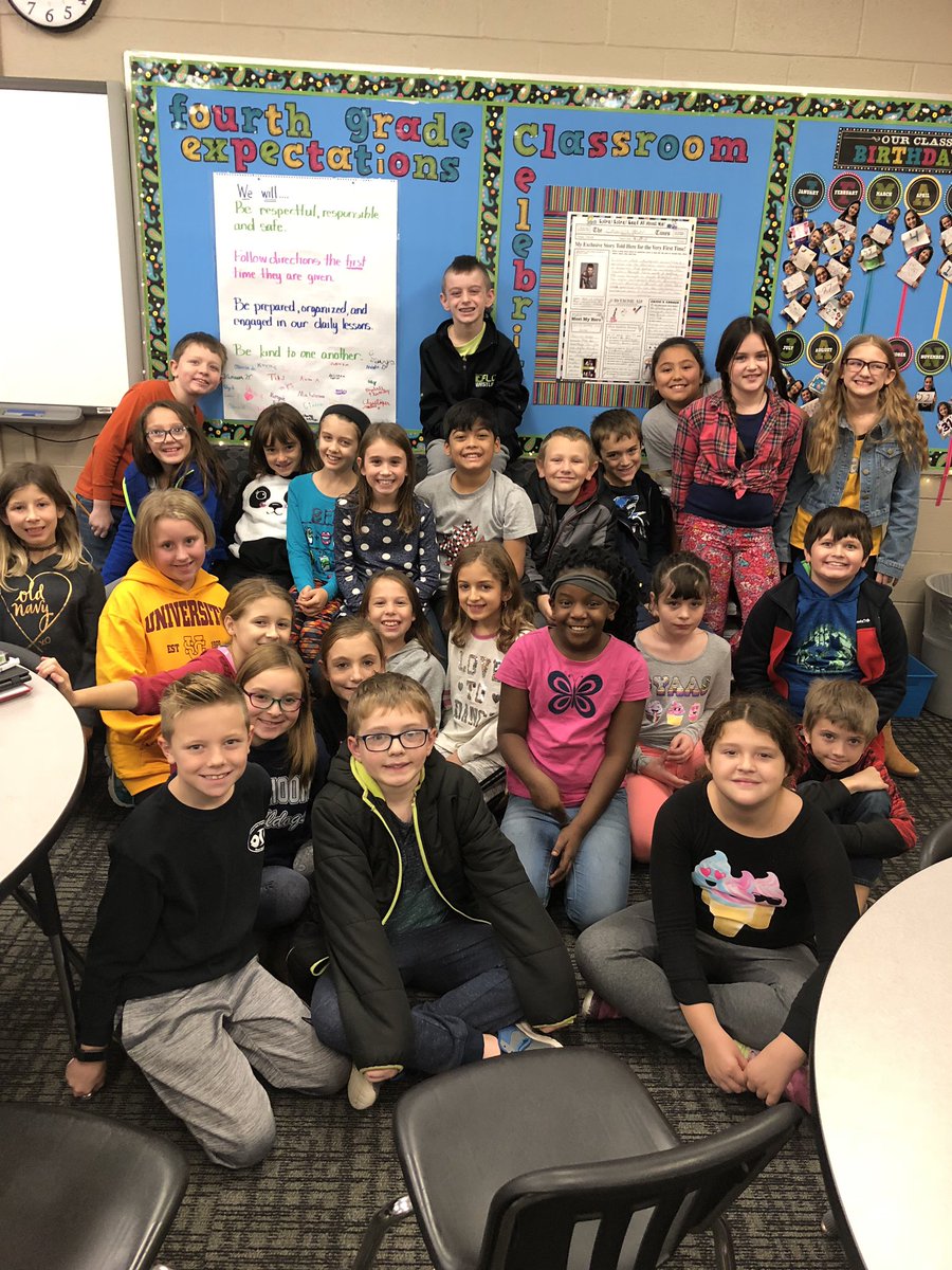 MsJerry4's tweet photo. Room 231 class celebrity happens to be a state wrestler!#OnceAcard #RidgeEsRocks https://t.co/ILcr4uX8i7