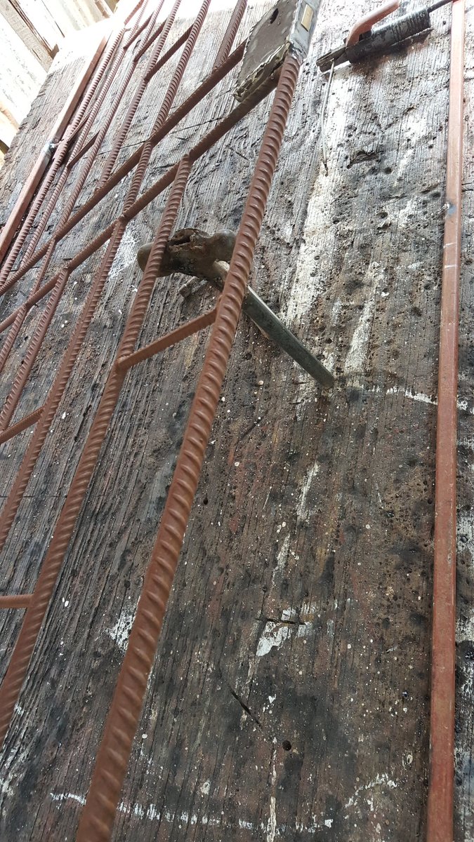 ISHIELD4's tweet image. #WorkSpeed.....music on my mind need to be in my music We Living in a serious time Rastafari Live