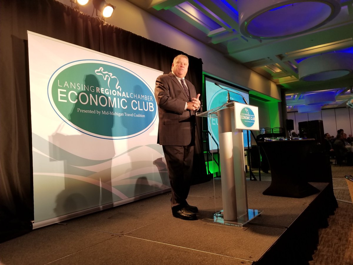JeffHicksMSU's tweet photo. @LansingEconClub Celebration of Regional Growth. Thanks for the invite, @rosswoodstock! #CORG2018 https://t.co/of8rl2cKfL