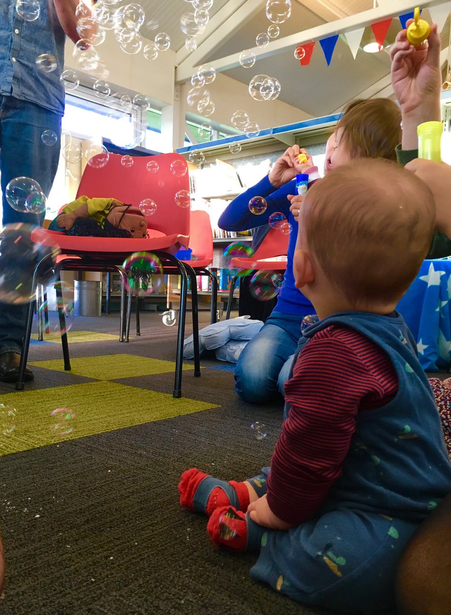 Bounces, smiles, bubbles and giggles @HorsforthHub this afternoon for @BabyWeekLeeds