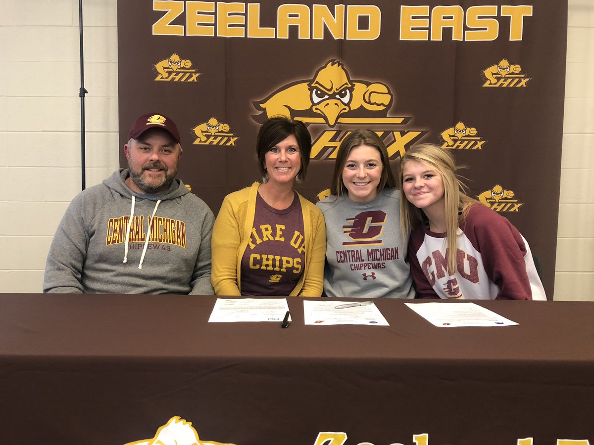 aliyah_boeve's tweet photo. so thankful to say I will b attending CMU to continue my education &amp; my track and field career! it’s been such a fun journey &amp; I wouldn’t b any where without the support &amp; love of my friends &amp; family! forever thankful for Coach Neal &amp; Coach Sam and all they have done for me:) https://t.co/2wS7yKYzhy