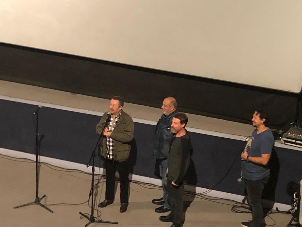 USCFF's tweet photo. "Gemide" filminin gösteriminin ardından film ekibi seyirci sorularını yanıtladı. Katılan herkese teşekkürler.
After the screening of "On Board" film crew answered audience questions. Thanks to everyone that attended.
#uscff #filmfestivals #icapff #icapff2018 #uscff2018 #gemide https://t.co/qdsVZZAG4t