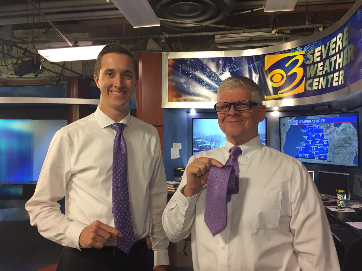 weathermankeith's tweet photo. We’re wearing purple for #WorldPancreaticCancerDay Did you know that only 9% if Americans with pancreatic cancer live more than 5 yrs beyond diagnosis? We need more research! #WPCD @PanCAN @WillWWMT @wwmtnews https://t.co/46xR8ImTrg