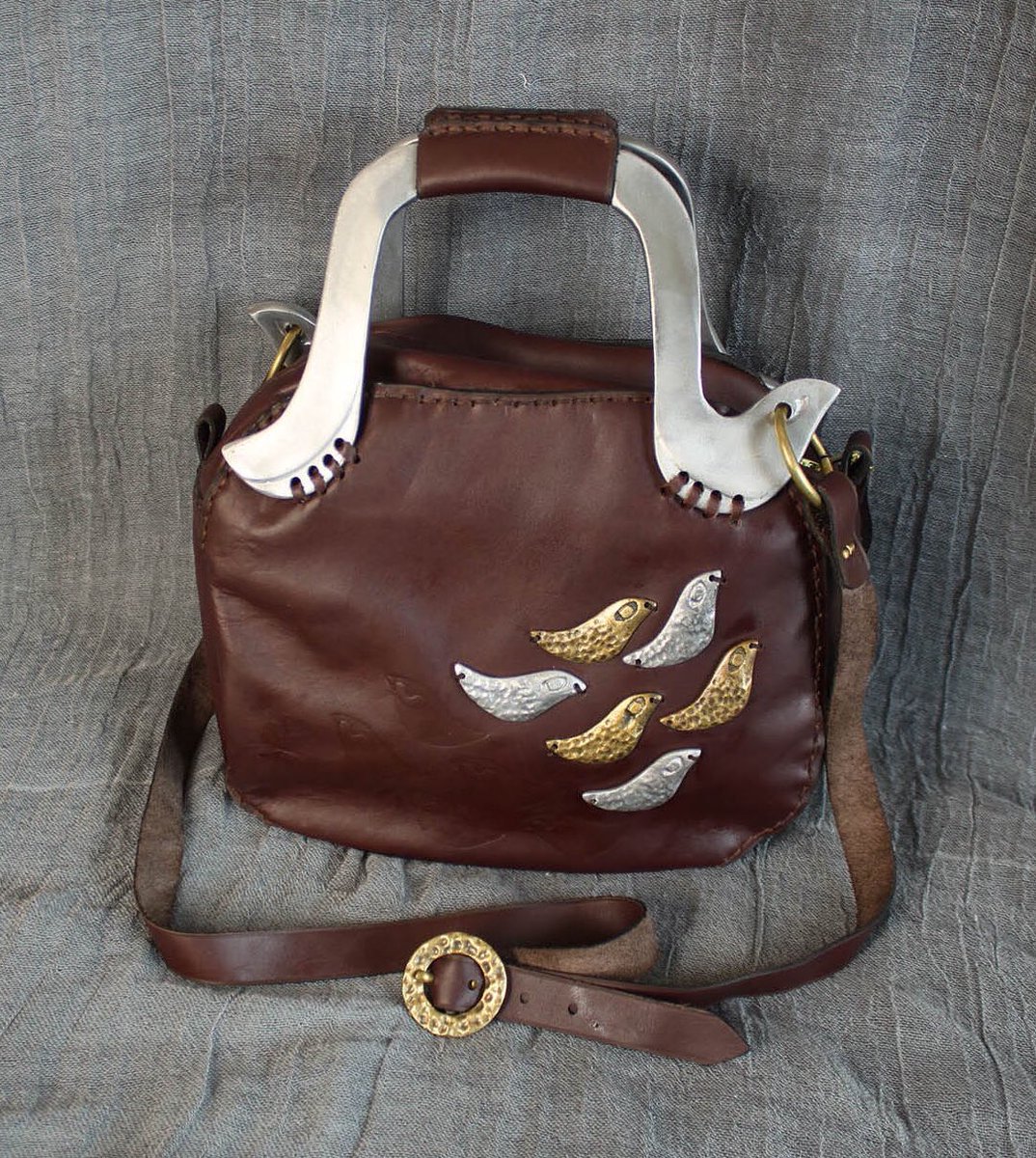 SamiAmindesigns's tweet image. Dove in our designs #texturecollection
For order online please visit website or email 
sami-amin.com/product/488/Sm…
Online@sami-amin.com
#samiamindesigns
#handbags #fine_jewellery
#egyptianart #realleather