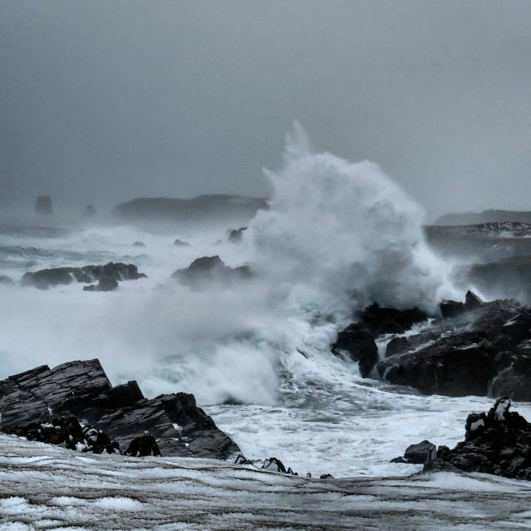 Insane waves today.
Bonavista, NL.
#nlwx #ShareYourWeather #StormHour