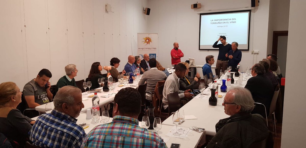 Buscando un hilo conductor que nos una aún más. #vinostradicionalesandaluces #vinosdemalaga