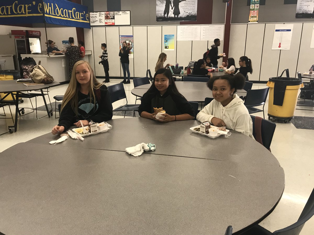 FIMS_Wildcats's tweet photo. Fort Irwin Middle School Students enjoying #Thanksgivingdinnner with friends #Friendsgiving 
#thesilvervalleyway
#SilvervalleyUSD
#FIMSWildcats
#NTC_Update https://t.co/uzyZ10VLQ7