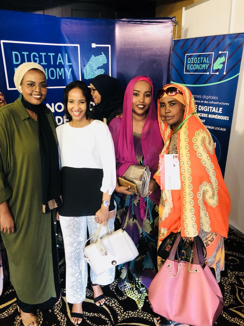 Mamasouki's tweet photo. Un échantillon de femme Learder #womeninitiative sont sortis de leur coquille pour dire Oui à la transformation digitale à Djibouti #fdd2018 #cjed #ForumDD18 https://t.co/EkORpEYDy5