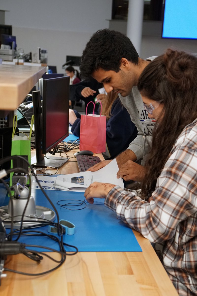 GeorgiaTech_ECE's tweet photo. Have you visited the IDC #makerspace yet? It's the perfect place on campus to dream it up, design it, &amp; get it DONE! Follow the HIVE on FB for the latest news &amp; events: https://t.co/BfScoeJpRc https://t.co/2dJN11JnbI