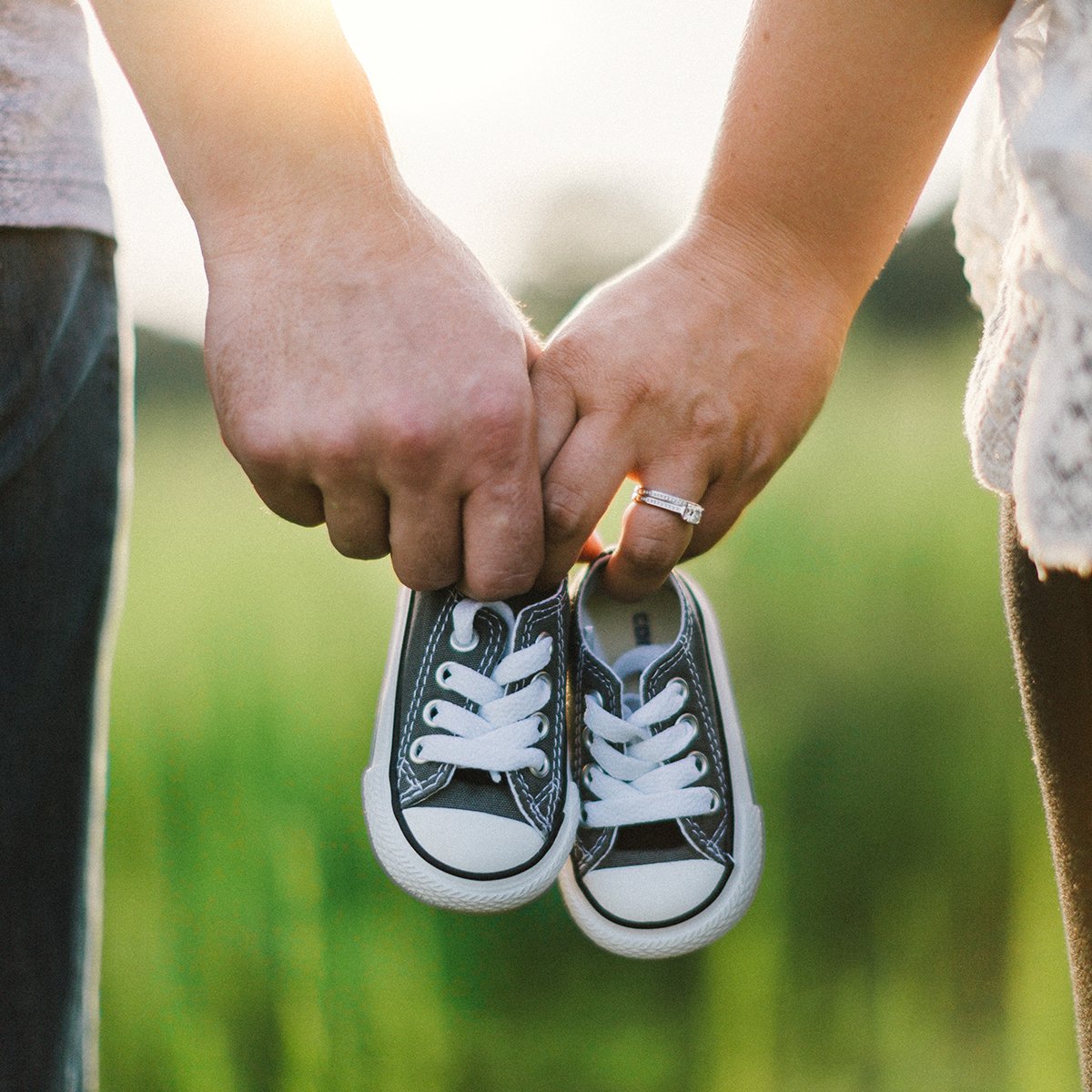 BellyButtonLLC's tweet photo. How did you announce your pregnancy? Tell us in the comments down below! ⬇️ #bellybuttonband #pregnancy #momlife #motherhood https://t.co/1MihWkLYM6