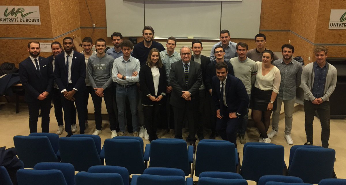 Master2MSP's tweet photo. Nous tenions à remercier @michelfilliau pour son intervention lors de cette 124ème journée des "Jeudi du Sport Professionnel" !
Un grand bravo à Alexandre DZIZMEDIAN, Maxime JACQUEY et Kévin SAINTE-ROSE pour l'organisation et l'animation de cette conférence. 👏🏻 #JSPFilliau https://t.co/nBNm1QH4rW
