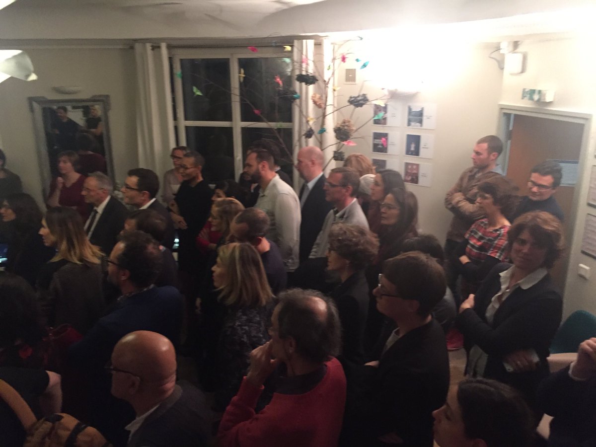FlorenceGuebey's tweet photo. Soiree intervenants au CFPJ : carton plein ! ⁦@cfpjcom⁩ ⁦@ABILWAYS⁩ ⁦@CFPJMedias⁩ https://t.co/EWXxGP4i5v