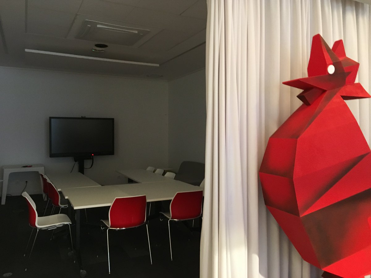 annabelroux's tweet photo. Derniers préparatifs pour la 1ère édition du #designthinkingtour demain @LaCoqueNumeriq
Au programme : innover avec le #designthinking, une matinée de retours d'expérience et ateliers
Inscription sur https://t.co/dMvaKRQQ25 et sur place https://t.co/RD5Pi4IYHU