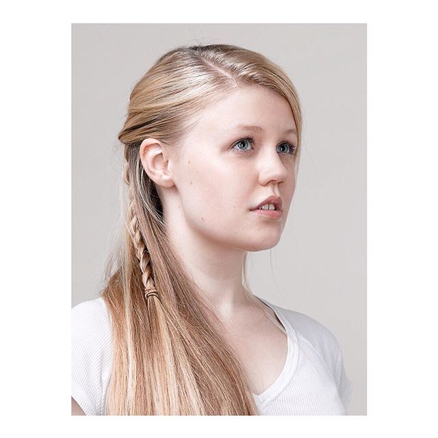 mdrgriffiths's tweet photo. Sophie
.
.
.
#paleportrait #londonportait #portraitoftheday https://t.co/W14R8etDiy