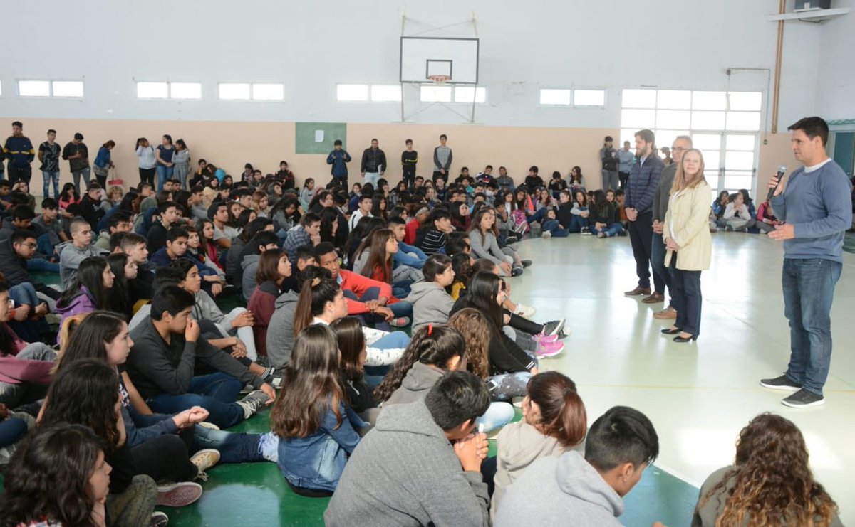 NachoDevitt's tweet image. Trabajo en territorio, cerca de aquellos que le ponen el hombro en cada provincia! @EducacionAR #Chubut #TDF #Neuquén