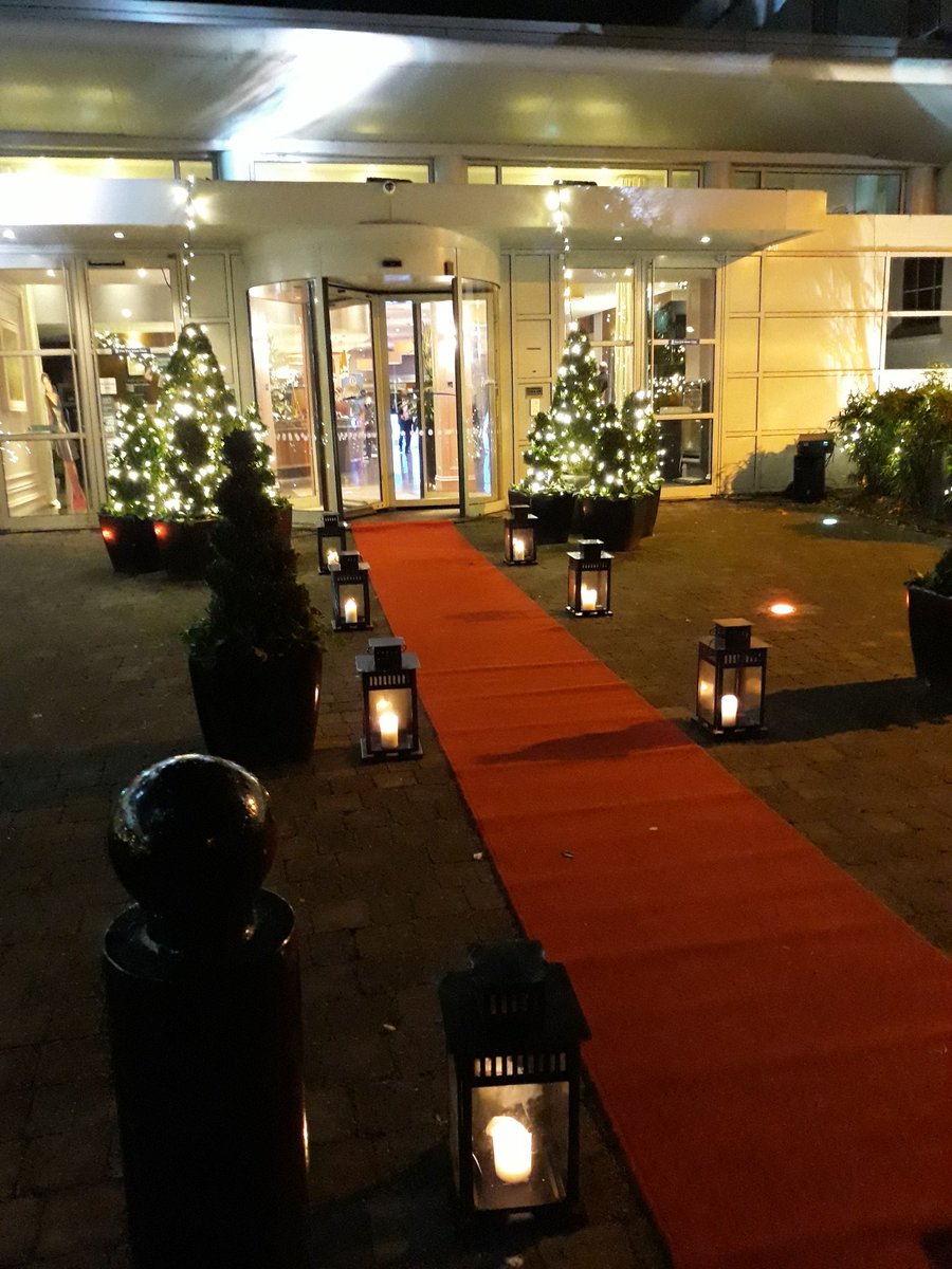 westcorkbrewco's tweet photo. All set up and ready to go for #CorkIHFBall18 @RadissonCork. We're pouring #SherkinLass, #TheRapids and #RoaringRuby. They rolled out the red carpet for us and everything! #irishcraftbeer #westcork #foodacademy https://t.co/Gi4CiSmczr