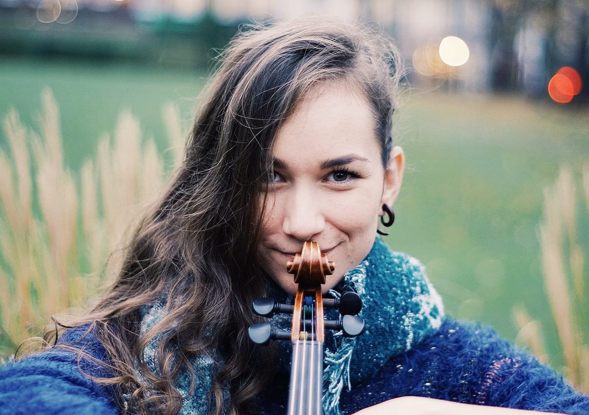 kirstie_elen's tweet photo. "We're always in the middle of two energies. Gravity is sinking you down; inspiration is pulling you up." ~ Mandy Ingber
.
๐ธ by @Renaitreborn, I had so much fun at this shooting today!
.
#kirstieelen #violinist #violin #longhair #fakeplug #cute #sneaky #smirk #portrait #london https://t.co/PuNfGXQgKW