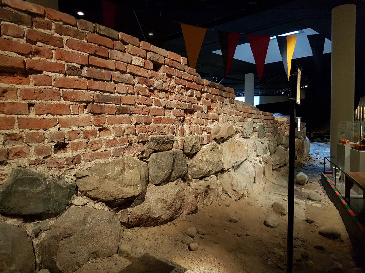 ThRydAssistent's tweet photo. Utflykt till gamla stan och Medeltidsmuseet! #Utflykt #sissollentuna #djupdal #A-klassen #assistenterna https://t.co/RYTLvN4oT7