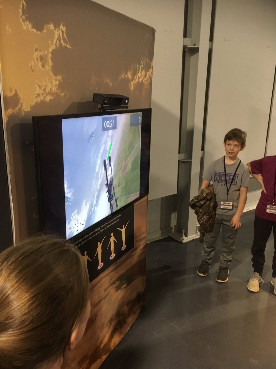 BanhamJennifer's tweet photo. Students continue to show such respectful interest in our content speakers! Thank you, Mr Frank Misztal, for sharing your vast experiences in UN peacekeeping missions. S's also loved practicing their own skills in the Ace Academy Flight Simulator! #learningthroughothers https://t.co/cOnx6v2RXH