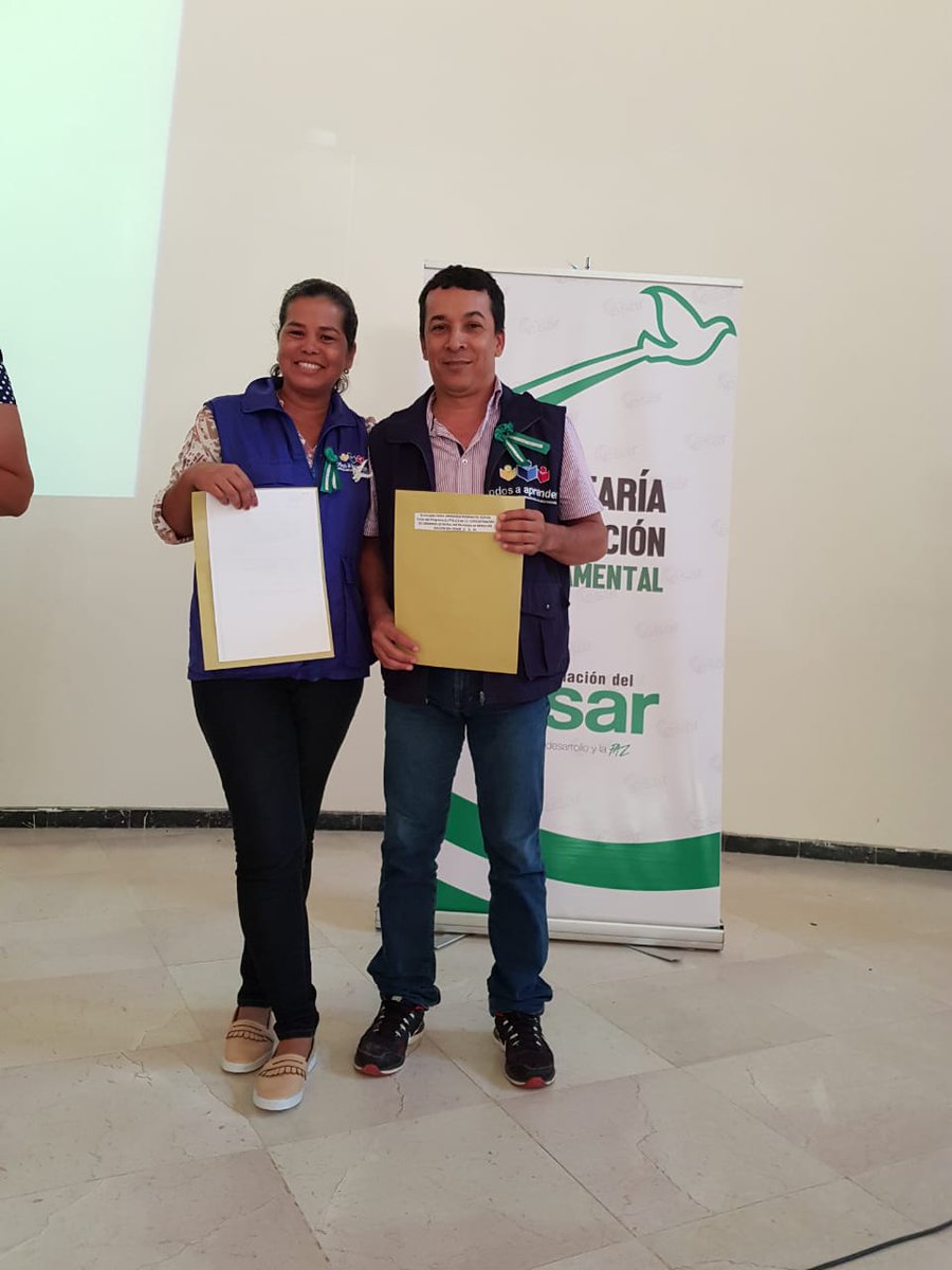 osirisgriega's tweet photo. Es grato rendir cuentas a la Comunidad y poder decir con orgullo "@PTA_Colombia es una estrategia exitosa para garantizar a los niños de @CesarEducacion más y mejores aprendizajes" Esto es cerrar brechas. Estamos haciendo bien la tarea @lpuellol @Lilichaparro @Prensagobcesar https://t.co/VKfMUqNtuq