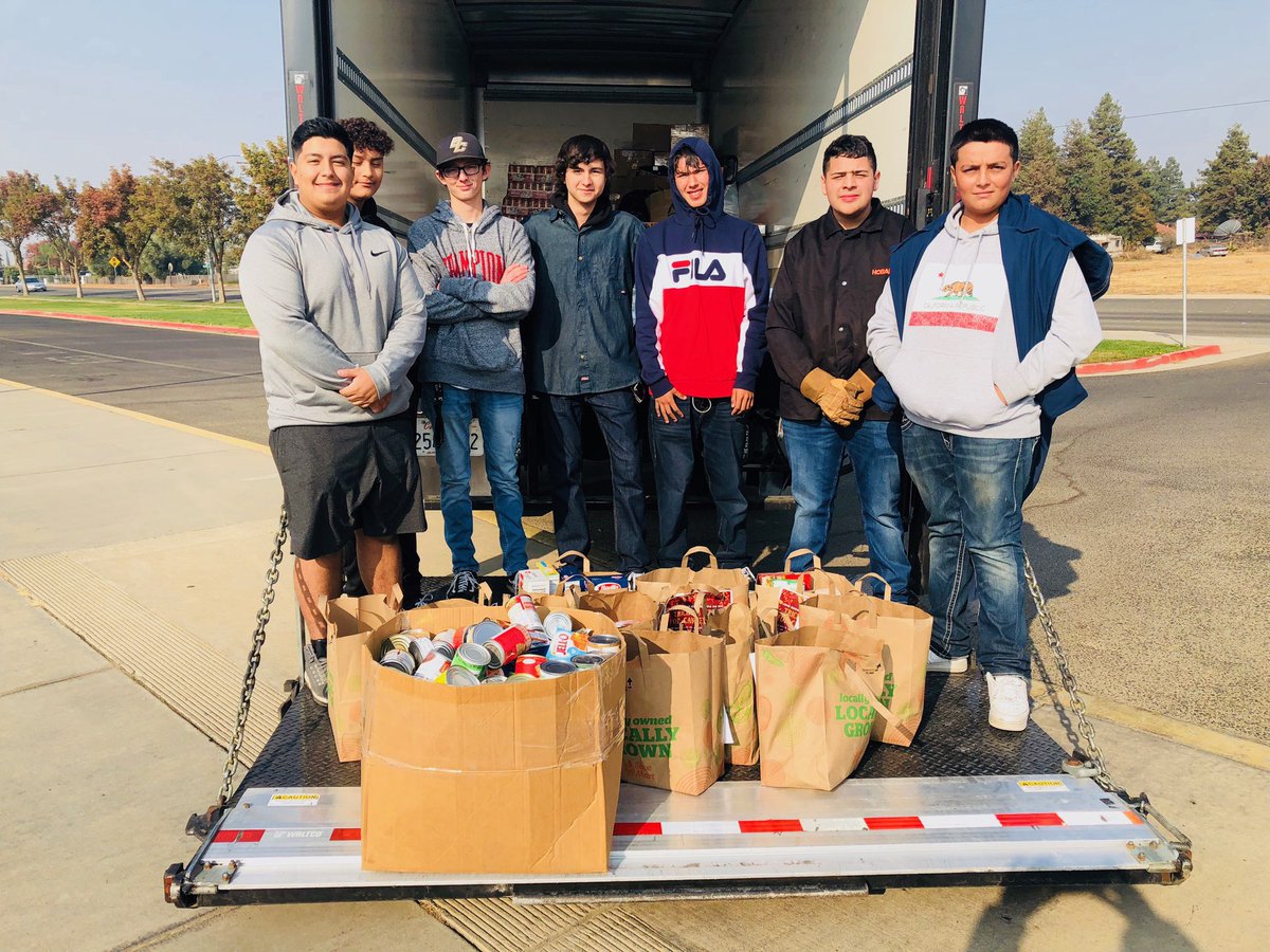 bchsffa's tweet photo. BCHS FFA was honored to partner with the Carlos Vieira Foundation in collecting items for those affected by the fires in Paradise CA. Items will be delivered by to Chico, Ca today by 51FIFTY." #bchs #bcpride #bcffa #51fifty https://t.co/ksbhUJRqsL