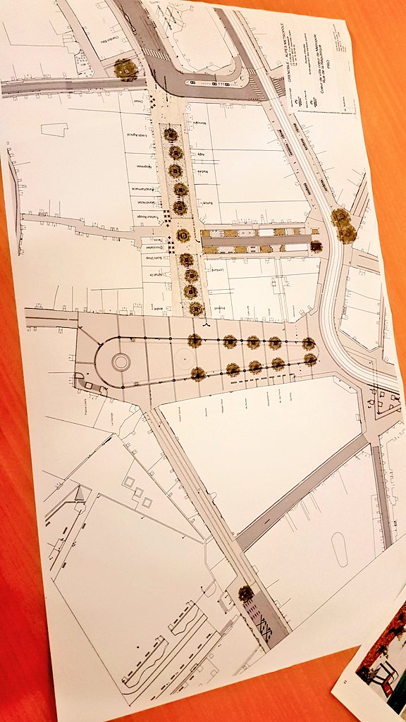 VieAGrenoble's tweet photo. Rapide et efficace, chaque table commence à se disperser et fin des échanges dans une ambiance sereine ! Fin de ce #LiveTweet #CVCM #République #Montorge #LaMétro #Grenoble https://t.co/BmzuKChIqI