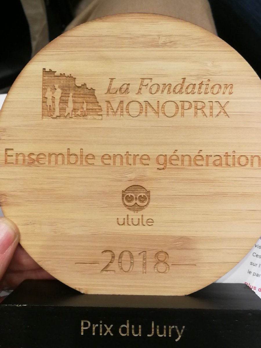 GuillBrault's tweet photo. LT prix du jury #PrixMonoprixUlule2018 pour @globeconteurs qui part avec un chèque de 10 K euros de @Monoprix pour collecter encore plus d'histoires. 👍 https://t.co/6eS6dX1AAF