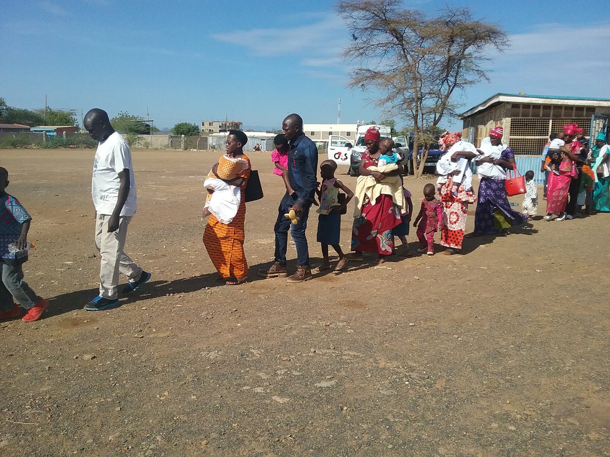 remybara2012's tweet photo. La sécurité rétablie et la paix recouvrée au Burundi, raison  de rapatriement massif des Réfugiés burundais du camp de KAKUMA au kenya https://t.co/dBAyOWt5pg