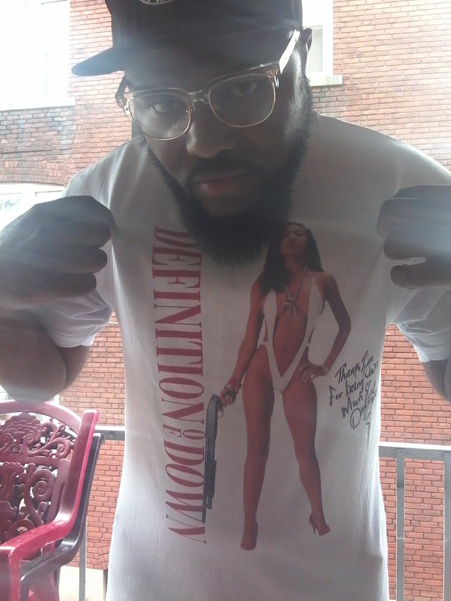 IanWilliamJ's tweet photo. I want to take this time to thank my homegirl @DarleneOGOrtiz for making sure it got here quickly and for doing a personalized message with an autograph. I'm gonna be one of your most loyal customers, D. You sell it, I'll buy it. Much love. #5150Nation #DefinitionOfDown #Power https://t.co/MI7JCqqRNR