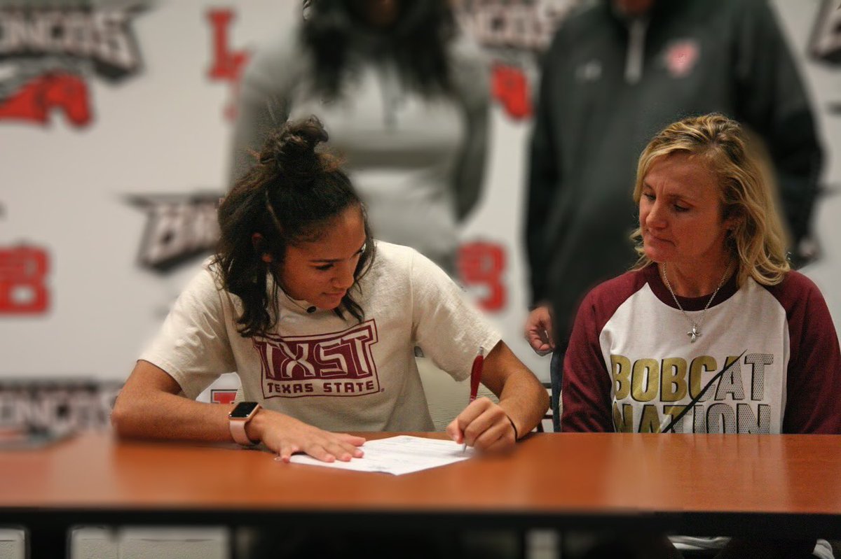 keslyn__king's tweet photo. Blessed🙏🏽 Thank you to the man above❤️ #TXStateWBB https://t.co/mcJp0JKu2z